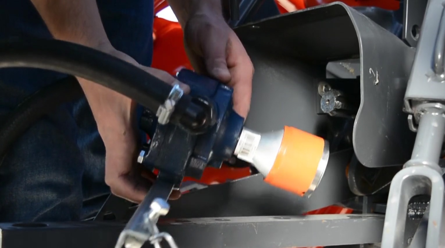 Quick Guide How to Hitch a 3 Point PTO Sprayer to a Tractor